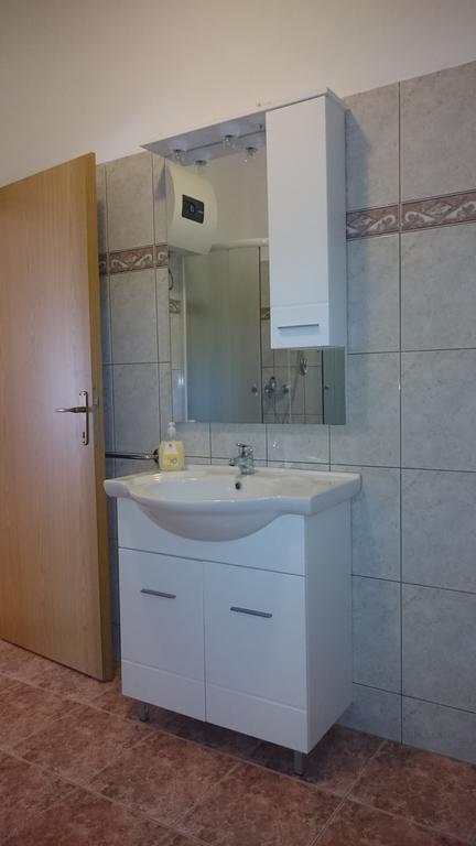 Apartment Ombretta Vintijan Dış mekan fotoğraf